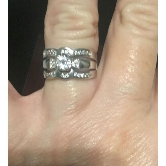 Gorgeous 2 Ct. Bridal Ring & Ring Guard Set Sz 8~Platinum over .925 Sterling - Picture 4 of 5